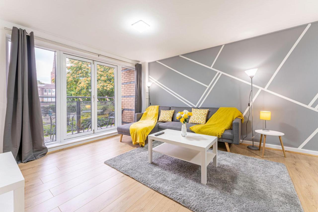 Riley House Spacious City Apartment Coventry Exterior foto